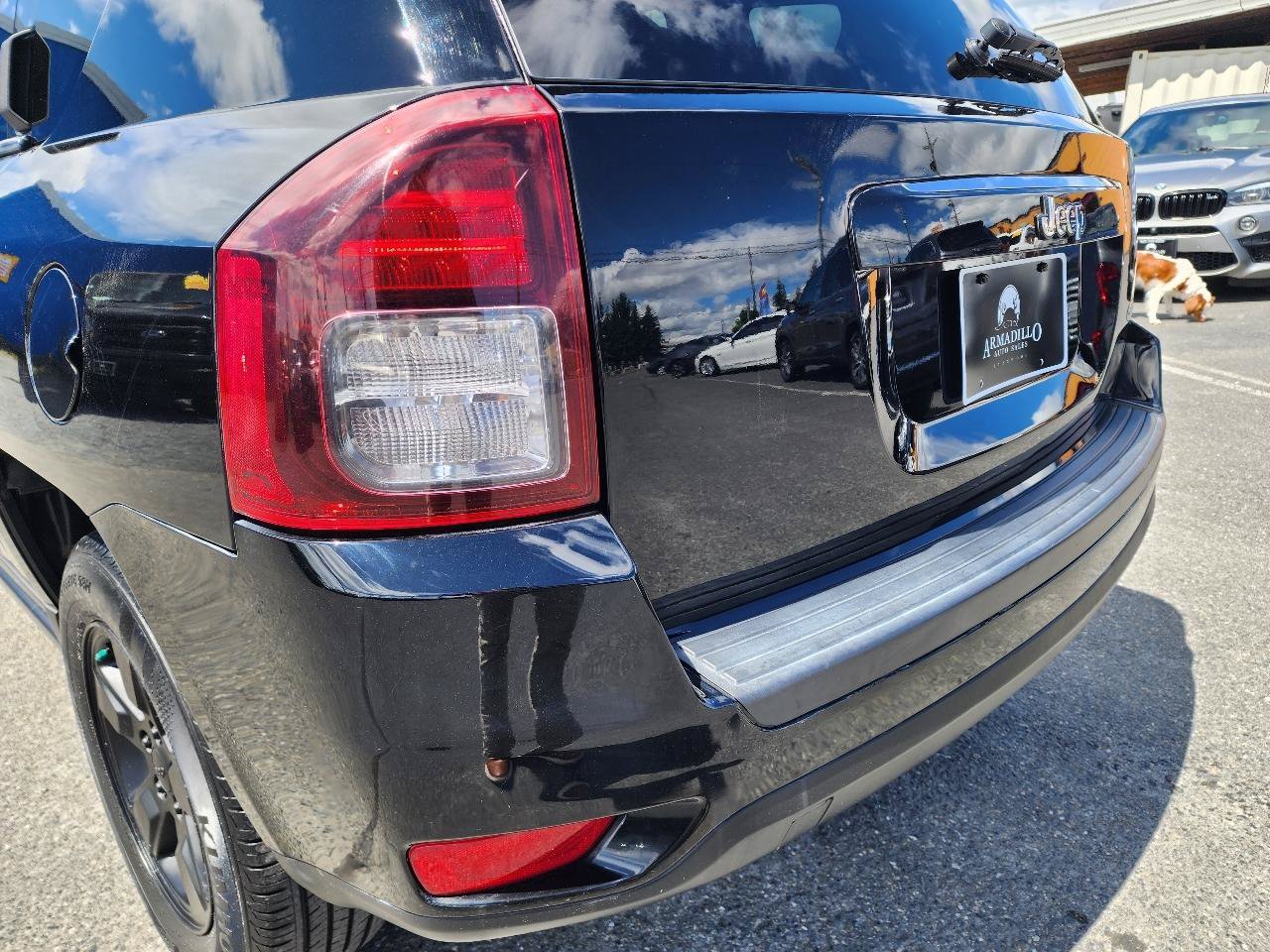 Used 2015 Jeep Compass Latitude FWD image 35