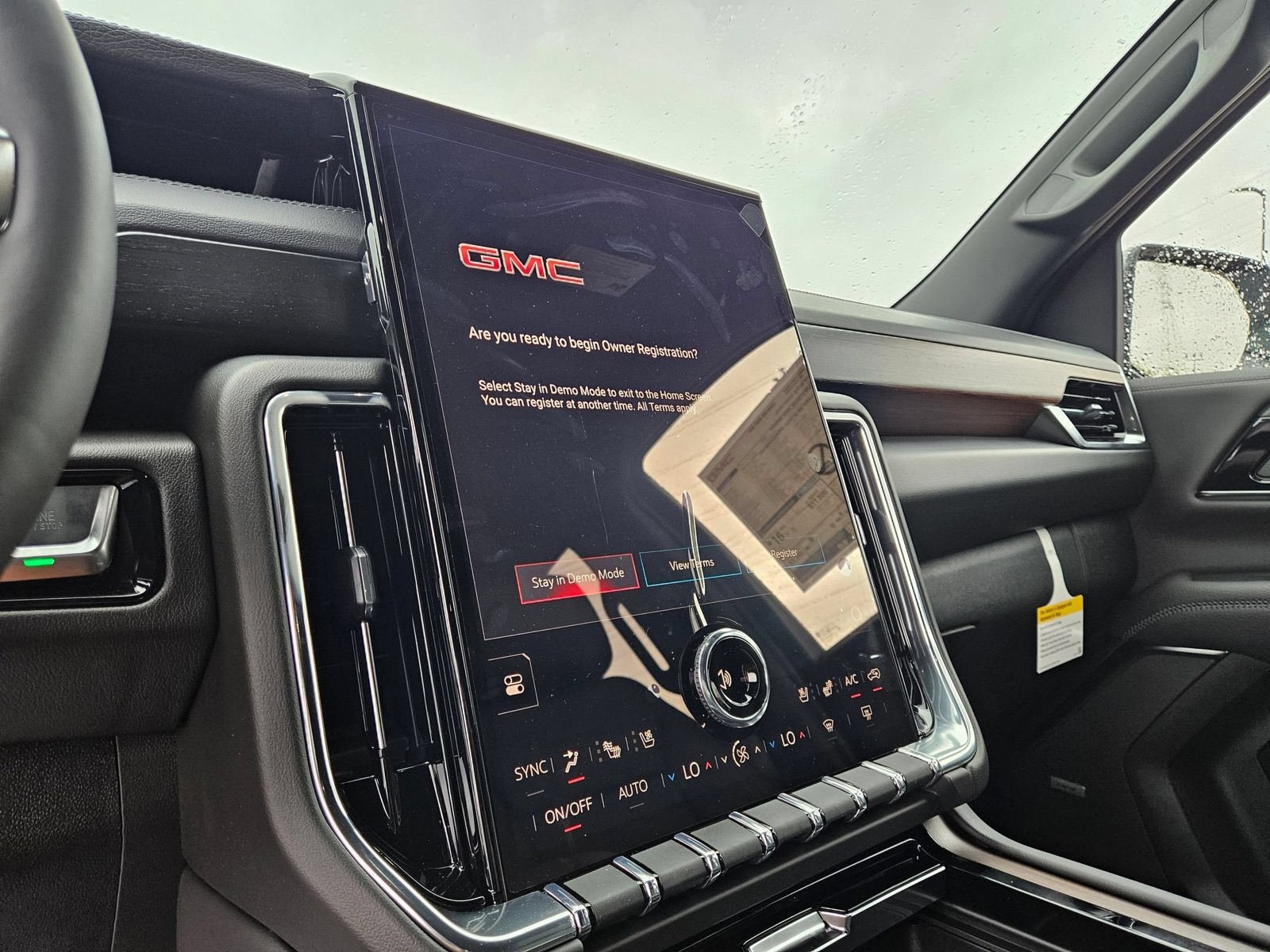 New 2026 GMC Yukon Denali AWD/4WD image 15