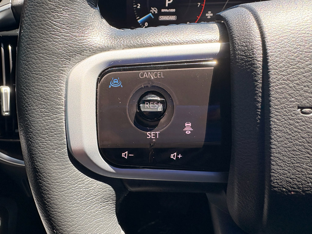 Certified 2025 Nissan Armada Platinum AWD/4WD image 25
