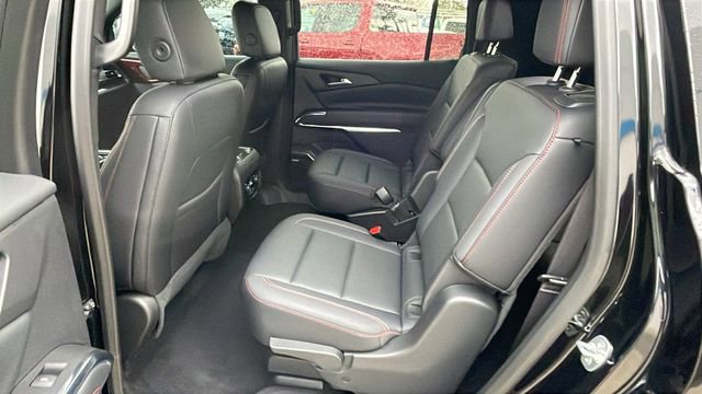 Used 2025 Chevrolet Traverse Z71 w/ Enhanced Driving Package AWD/4WD image 12