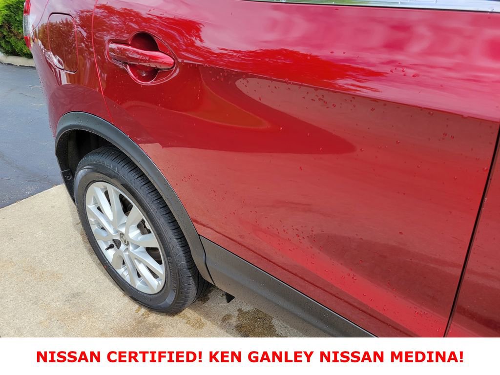 Certified 2022 Nissan Rogue Sport SV w/ Technology Package AWD/4WD image 14
