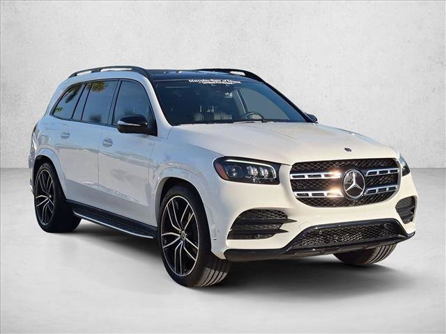 Used 2022 Mercedes-Benz GLS 450 4MATIC image 3