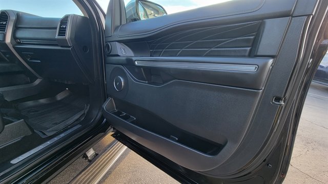 Used 2019 Ford Expedition Platinum image 44