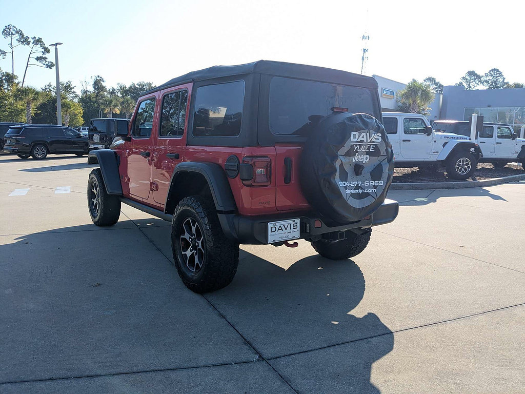 Used 2022 Jeep Wrangler Unlimited Rubicon w/ LED Lighting Group AWD/4WD image 5