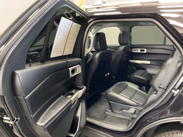 Used 2022 Ford Explorer Limited w/ Hybrid Equipment Group 310A AWD/4WD image 18