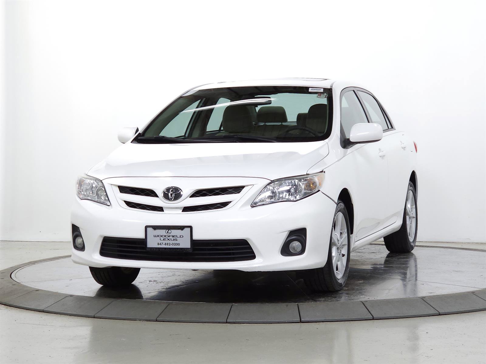 Used 2012 Toyota Corolla LE w/ Premium Pkg video 3