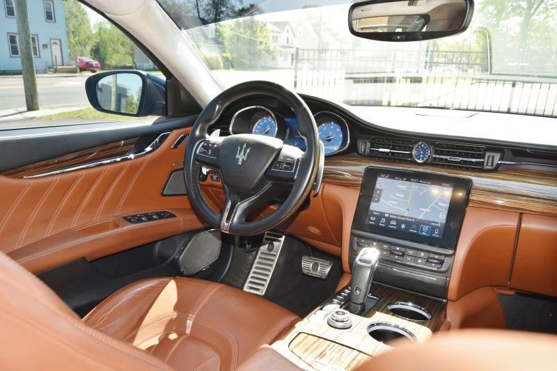 Used 2019 Maserati Quattroporte S GranLusso Q4 AWD/4WD image 21