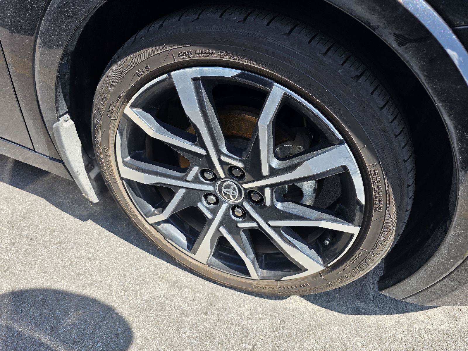 Used 2023 Toyota Prius Prime FWD image 10
