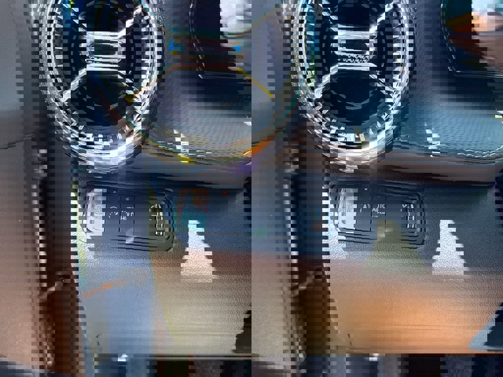 New 2026 Chevrolet Equinox LT w/ Safety and Technology Package image 12