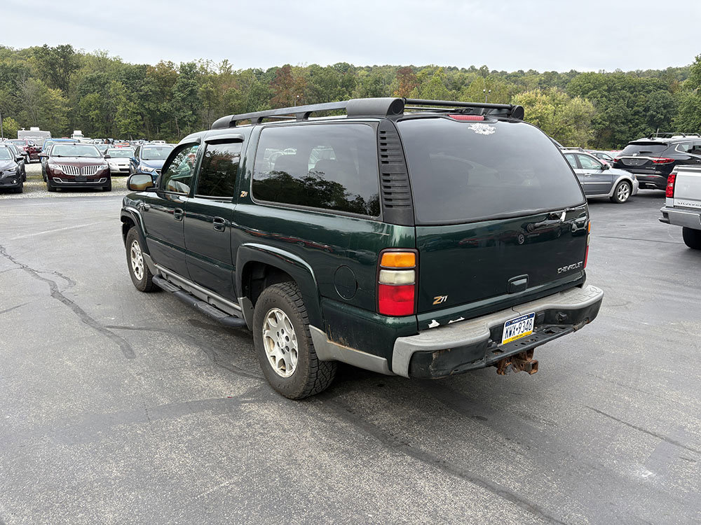 Used 2004 Chevrolet Suburban Z71 w/ Preferred Equipment Group image 2