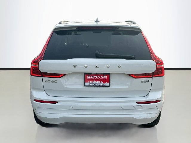 Used 2022 Volvo XC60 B5 Momentum AWD/4WD image 6
