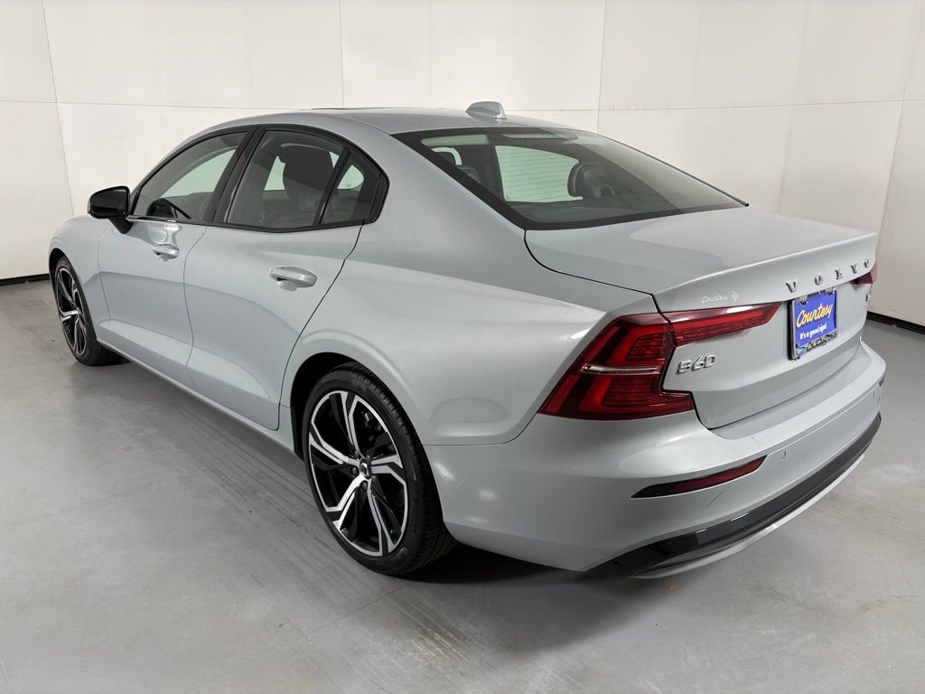 Used 2024 Volvo S60 B5 Core AWD/4WD image 6