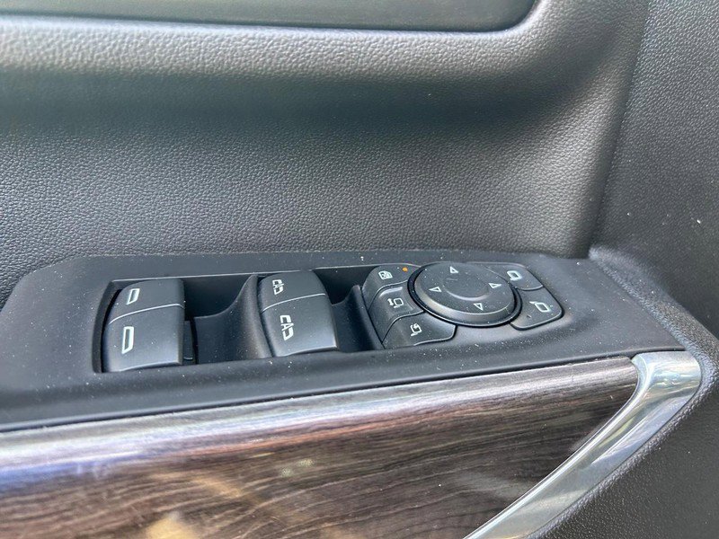 Used 2020 Chevrolet Silverado 2500 LTZ w/ LTZ Plus Package image 15