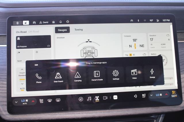 Used 2024 Rivian R1S Adventure image 30