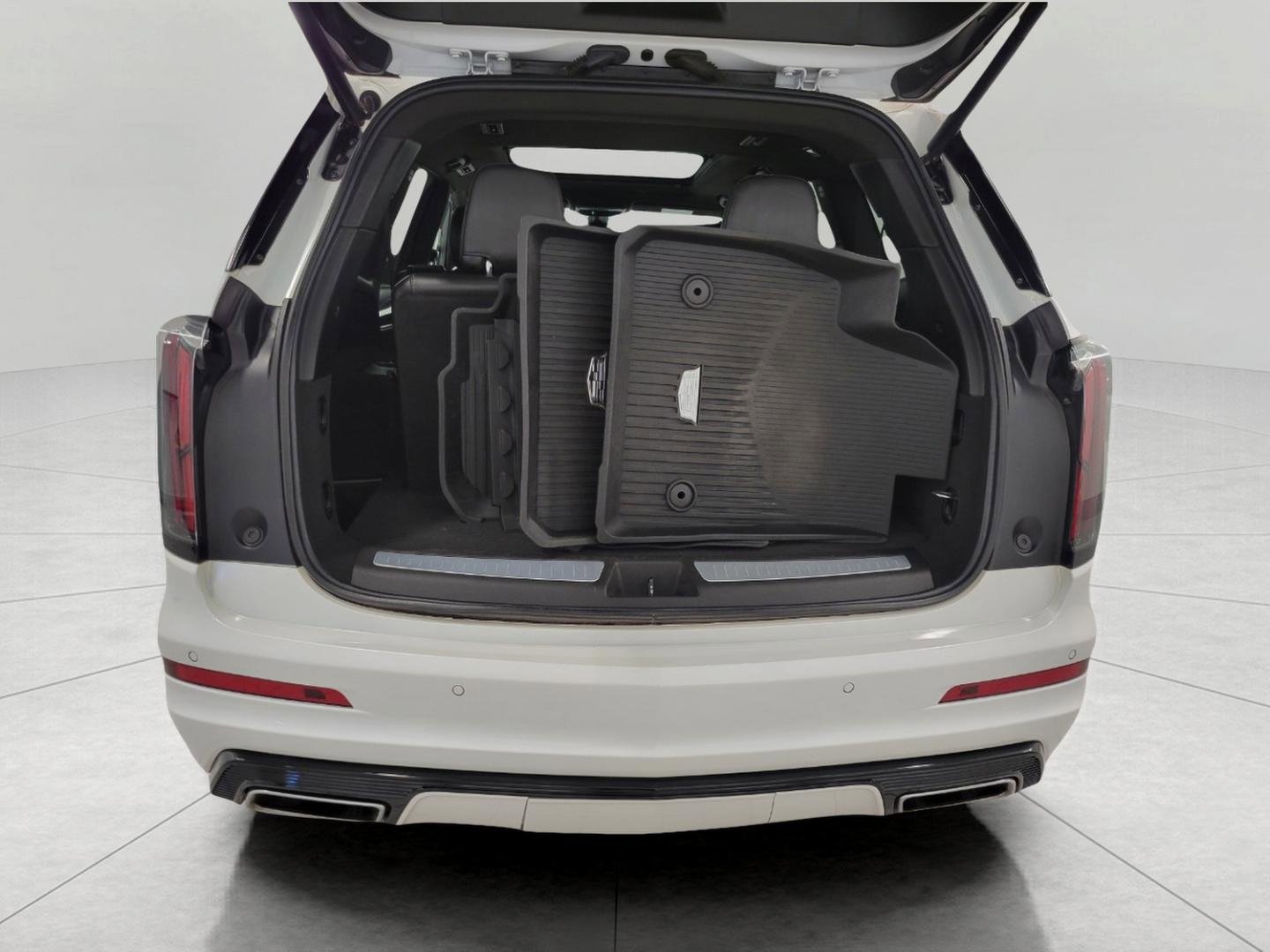 Certified 2022 Cadillac XT6 Sport w/ Technology Package image 16