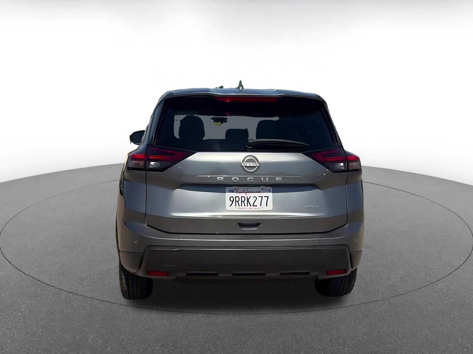 Used 2025 Nissan Rogue SV AWD/4WD image 12