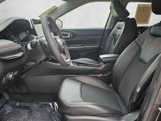 Used 2022 Jeep Compass Trailhawk AWD/4WD image 16