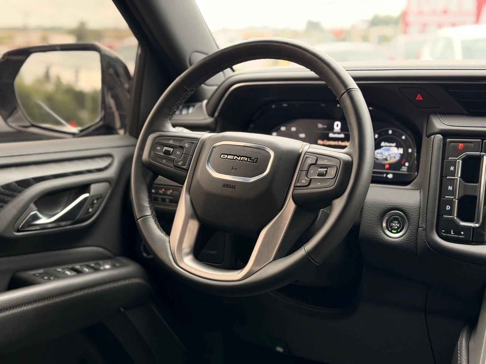 Used 2024 GMC Yukon Denali AWD/4WD image 44