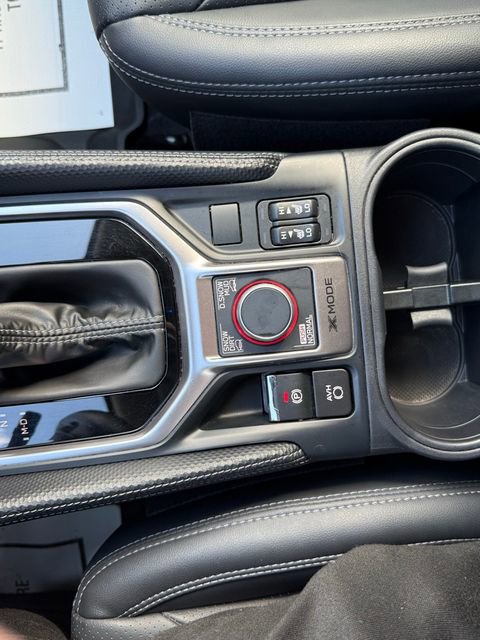 Used 2024 Subaru Forester Touring w/ Convenience Package AWD/4WD image 25