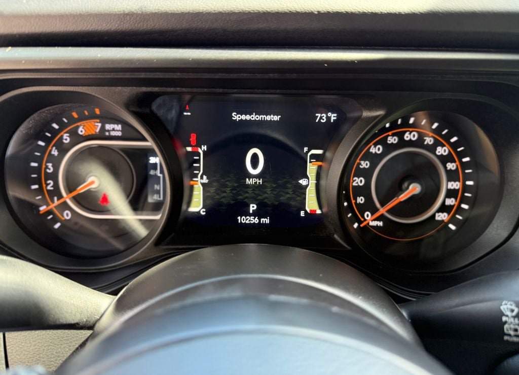 Used 2025 Jeep Wrangler Unlimited Rubicon w/ Safety Group AWD/4WD image 15