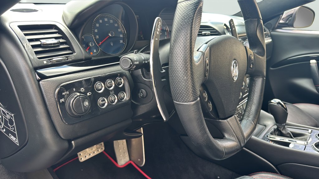 Used 2013 Maserati GranTurismo Sport RWD image 25