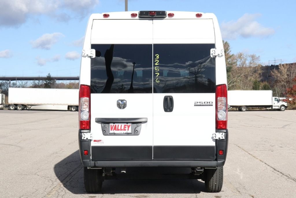 Used 2024 RAM ProMaster 2500 FWD image 6