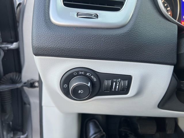 Used 2018 Jeep Compass Latitude image 13