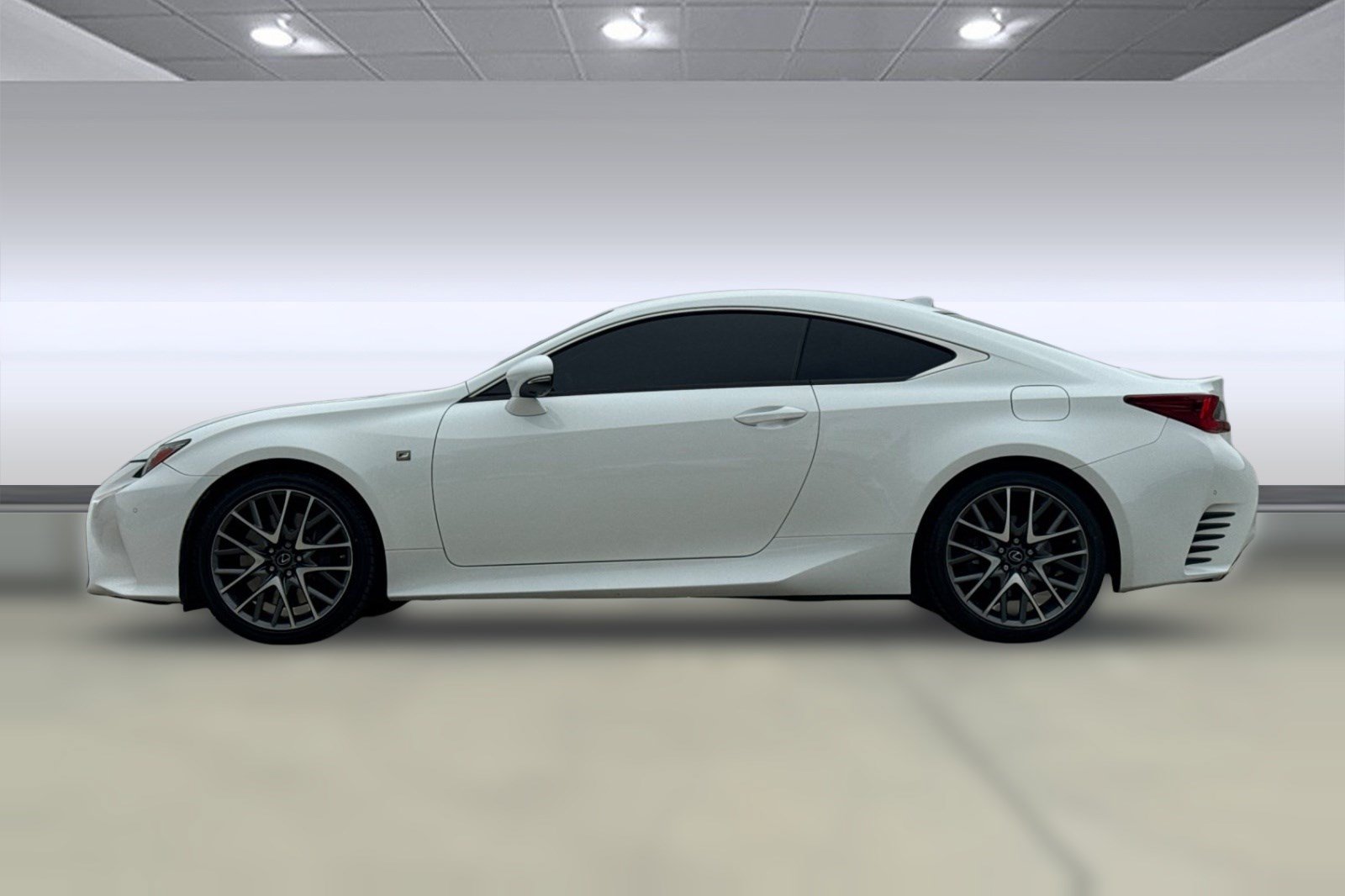 Used 2017 Lexus RC 350 F Sport RWD image 2