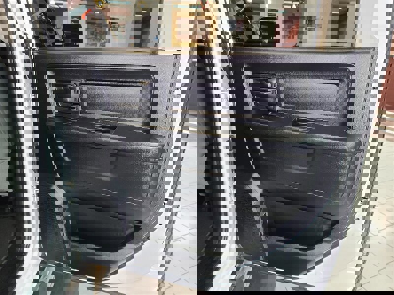 Used 2014 RAM 1500 Express image 16