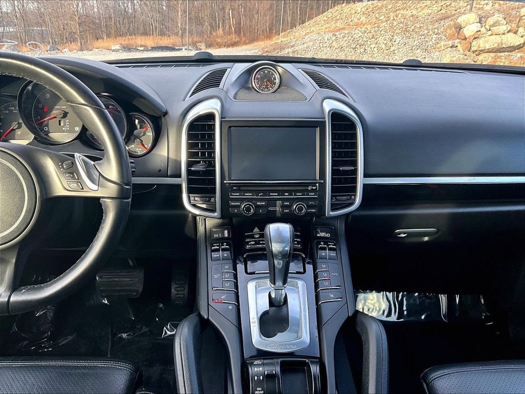 Used 2014 Porsche Cayenne Base image 28