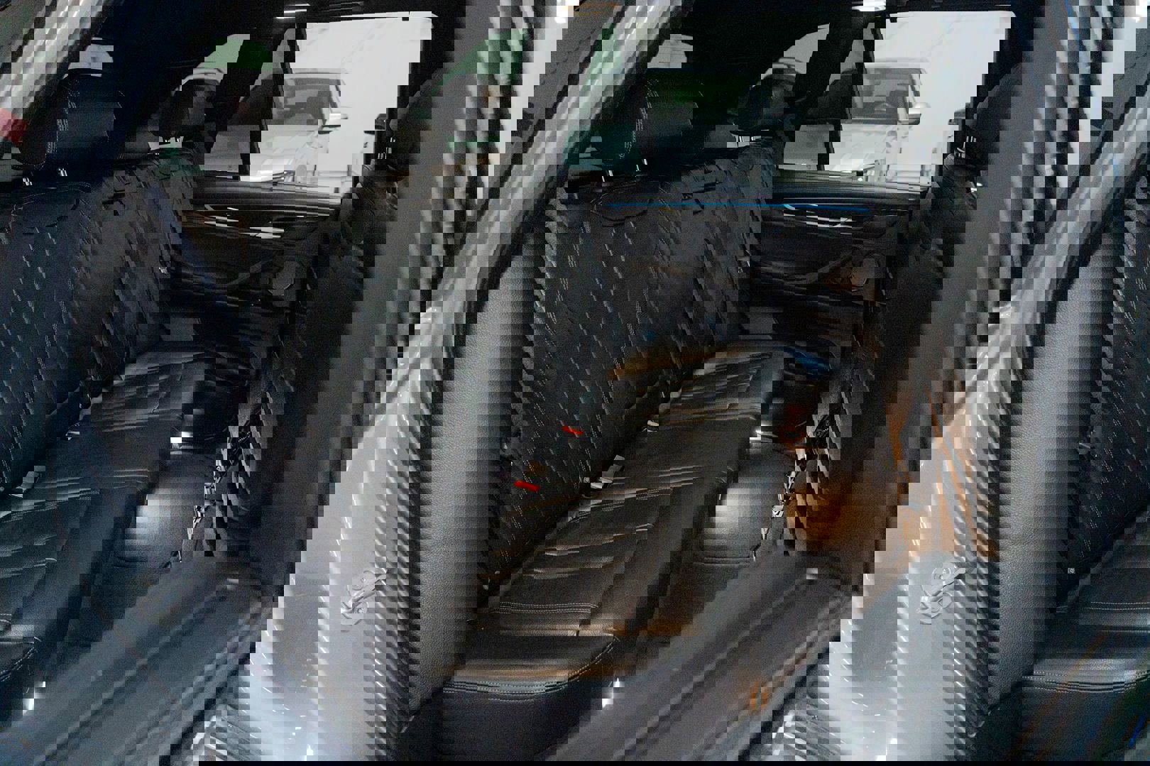 Used 2018 BMW X5 xDrive50i w/ M Sport Package image 35