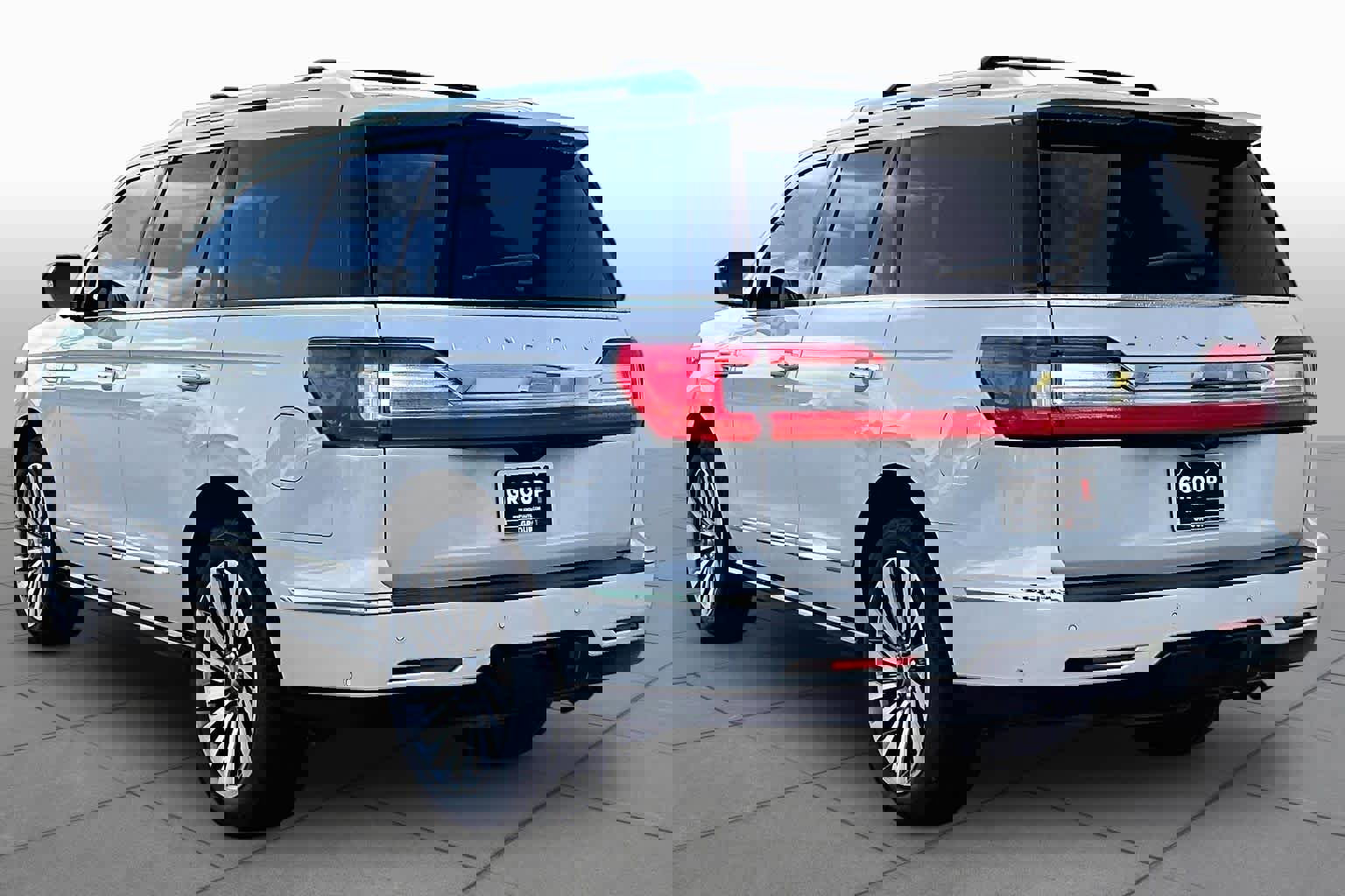 Used 2019 Lincoln Navigator Reserve w/ Cargo Package image 12