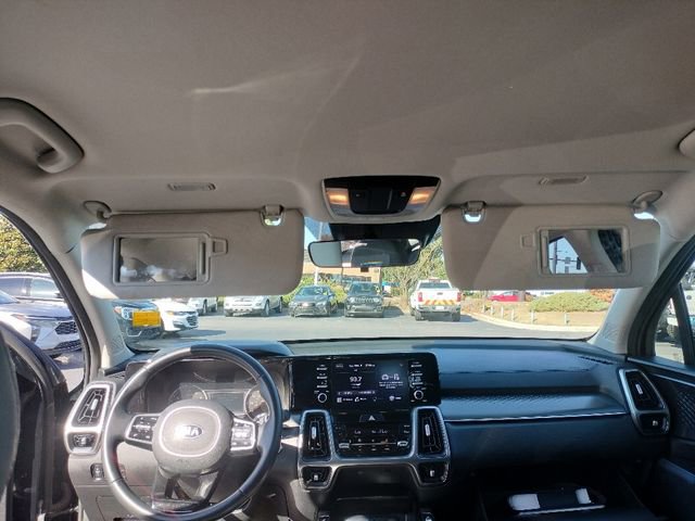 Used 2021 Kia Sorento S image 18