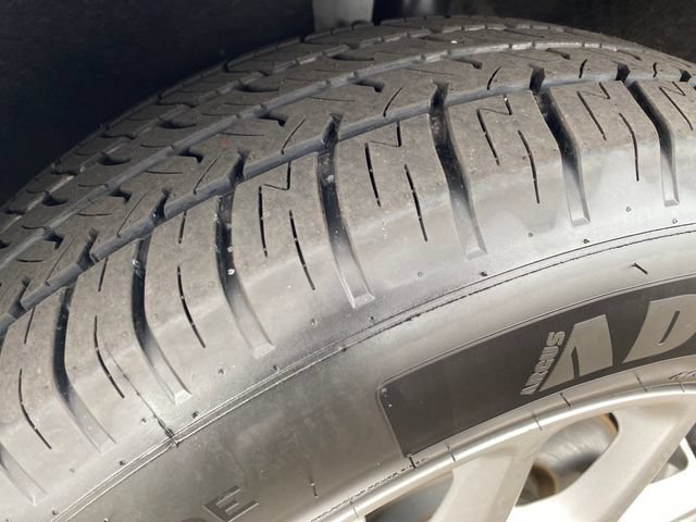 Used 2025 Chrysler Pacifica Select FWD image 22