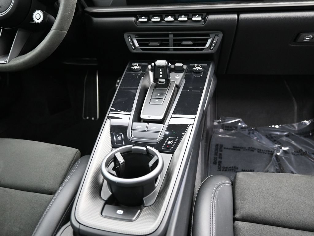 Certified 2022 Porsche 911 Targa 4 GTS AWD/4WD image 25
