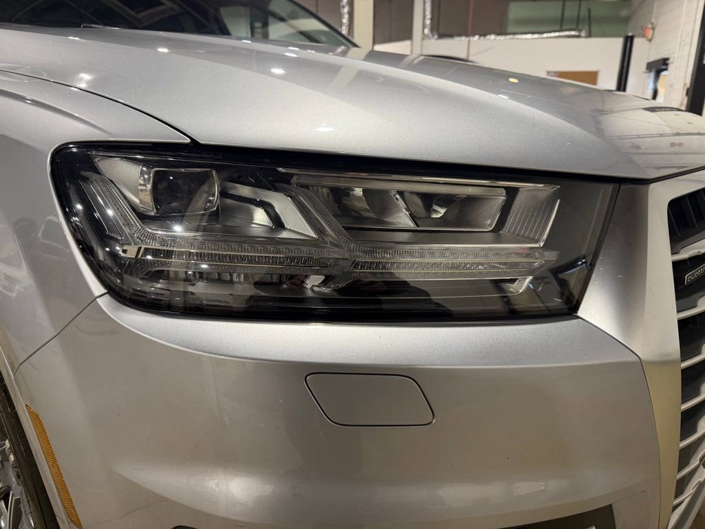 Used 2018 Audi Q7 3.0T Prestige w/ Prestige Package image 9