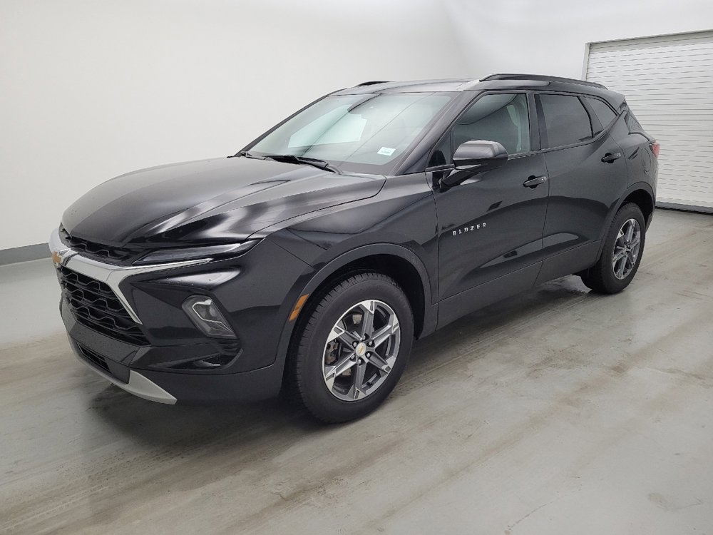 Used 2024 Chevrolet Blazer LT w/ Convenience Package FWD image 2