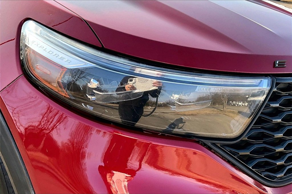 Used 2022 Ford Explorer ST image 26