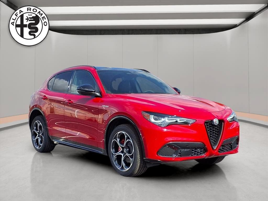 New 2025 Alfa Romeo Stelvio Sprint w/ Veloce Package AWD/4WD image 1