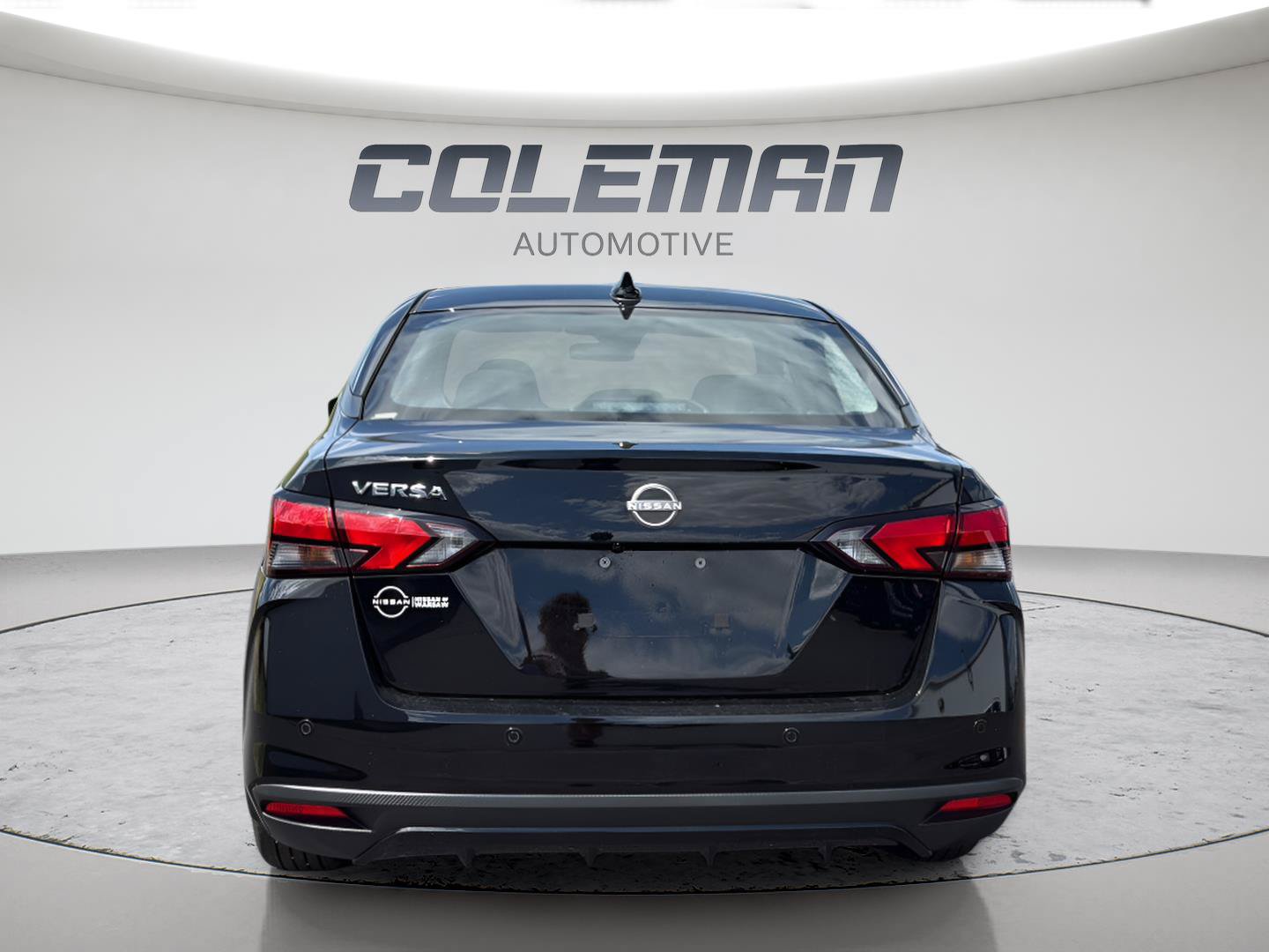 New 2025 Nissan Versa SV w/ Trunk Package FWD image 4
