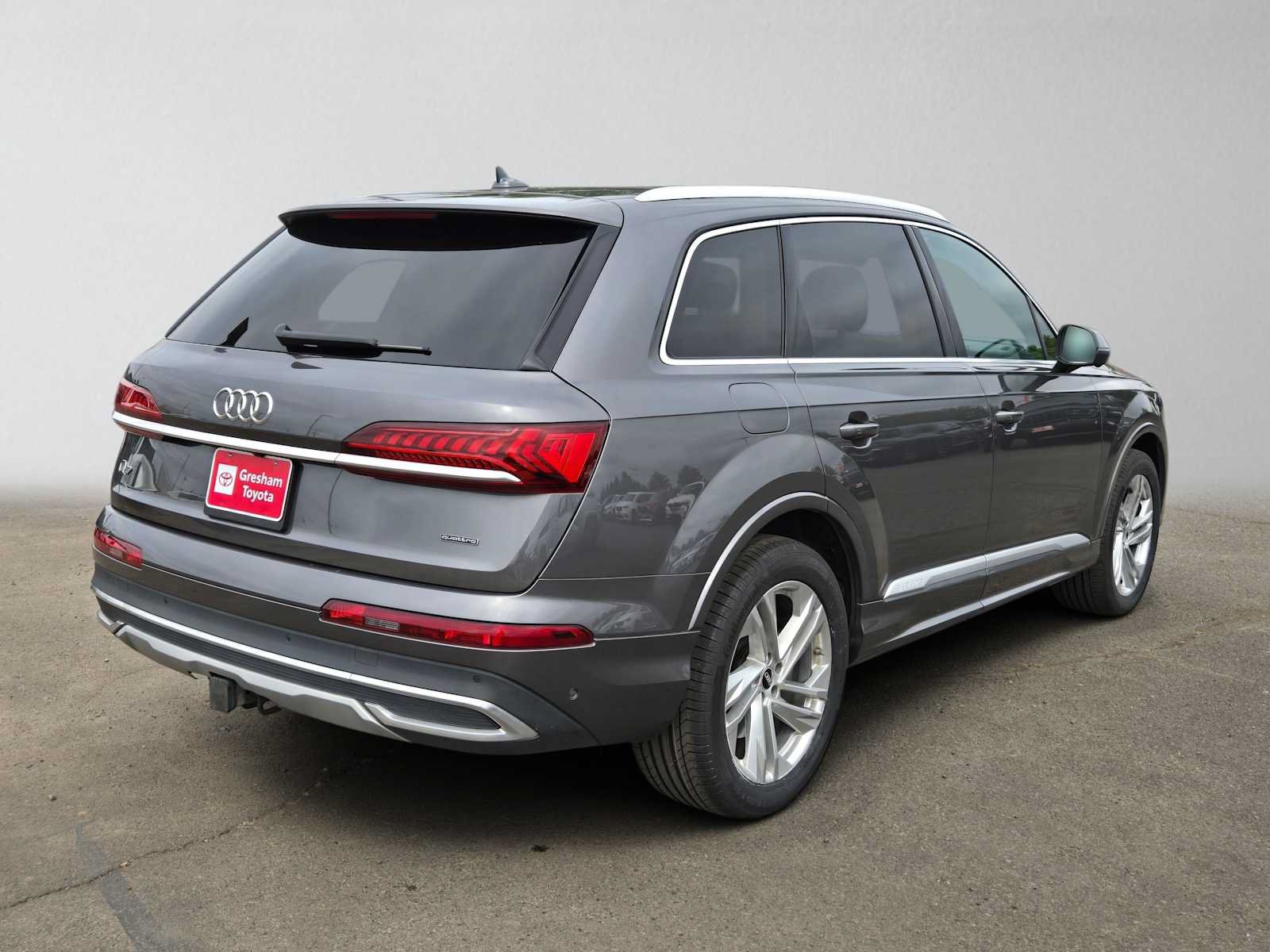 Used 2023 Audi Q7 2.0T Premium Plus w/ Premium Plus Package AWD/4WD image 3