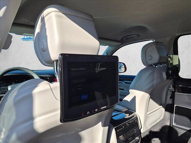 Used 2022 Jeep Wagoneer Series III w/ Rear Seat Video Group 1 AWD/4WD image 21