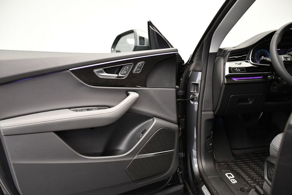 New 2026 Audi Q8 Premium Plus image 32