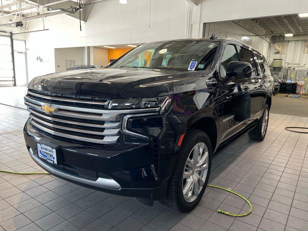 Used 2024 Chevrolet Suburban High Country AWD/4WD image 4