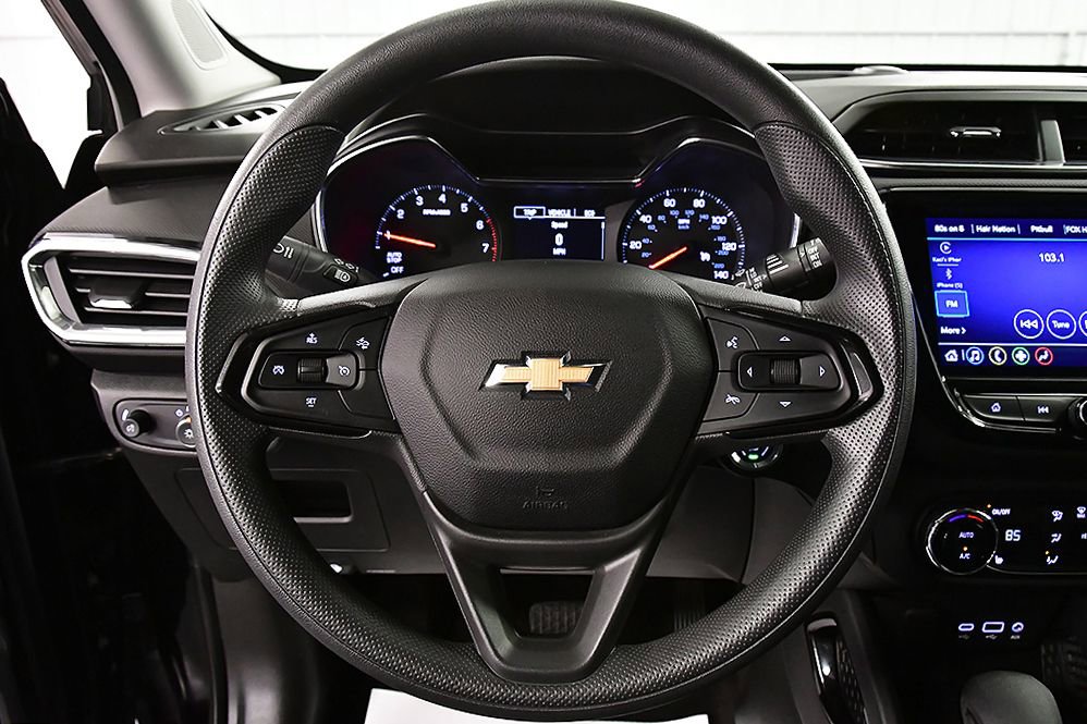 Used 2023 Chevrolet TrailBlazer LT w/ Convenience Package AWD/4WD image 18
