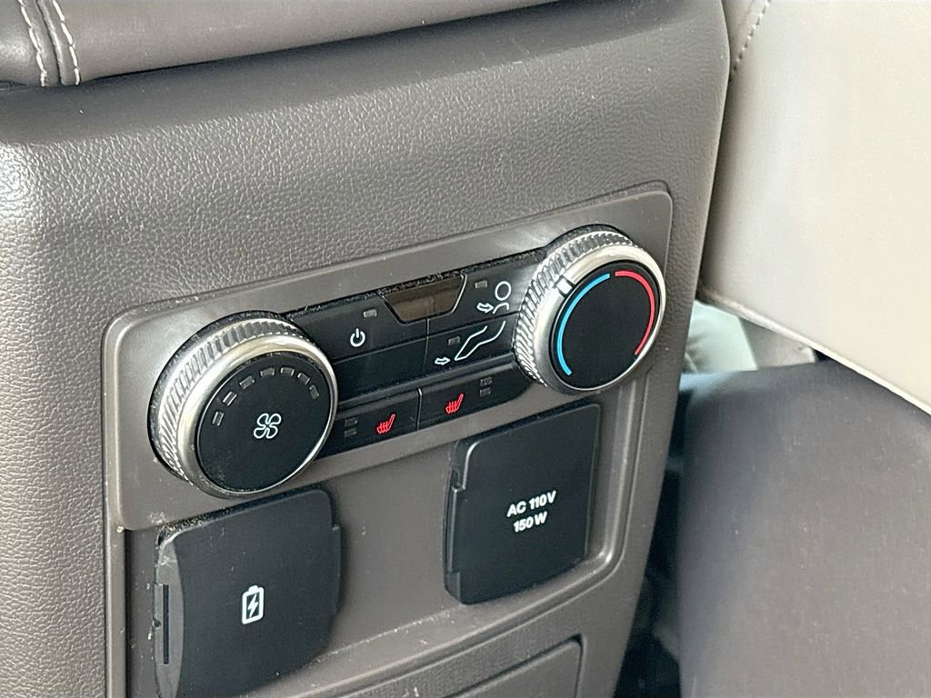 Used 2023 Ford Explorer Platinum w/ Technology Package image 27