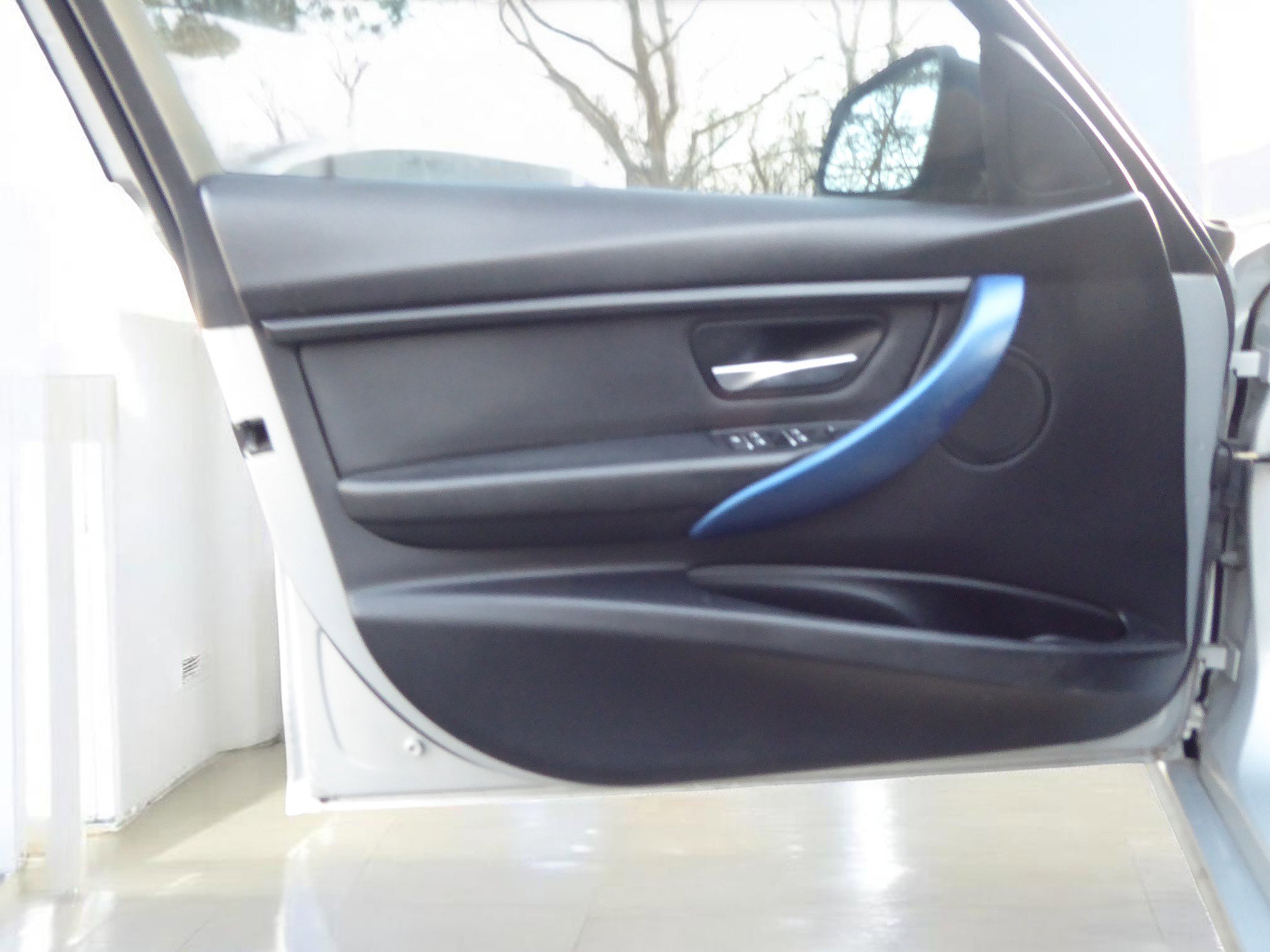 Used 2018 BMW 320i xDrive Sedan image 26