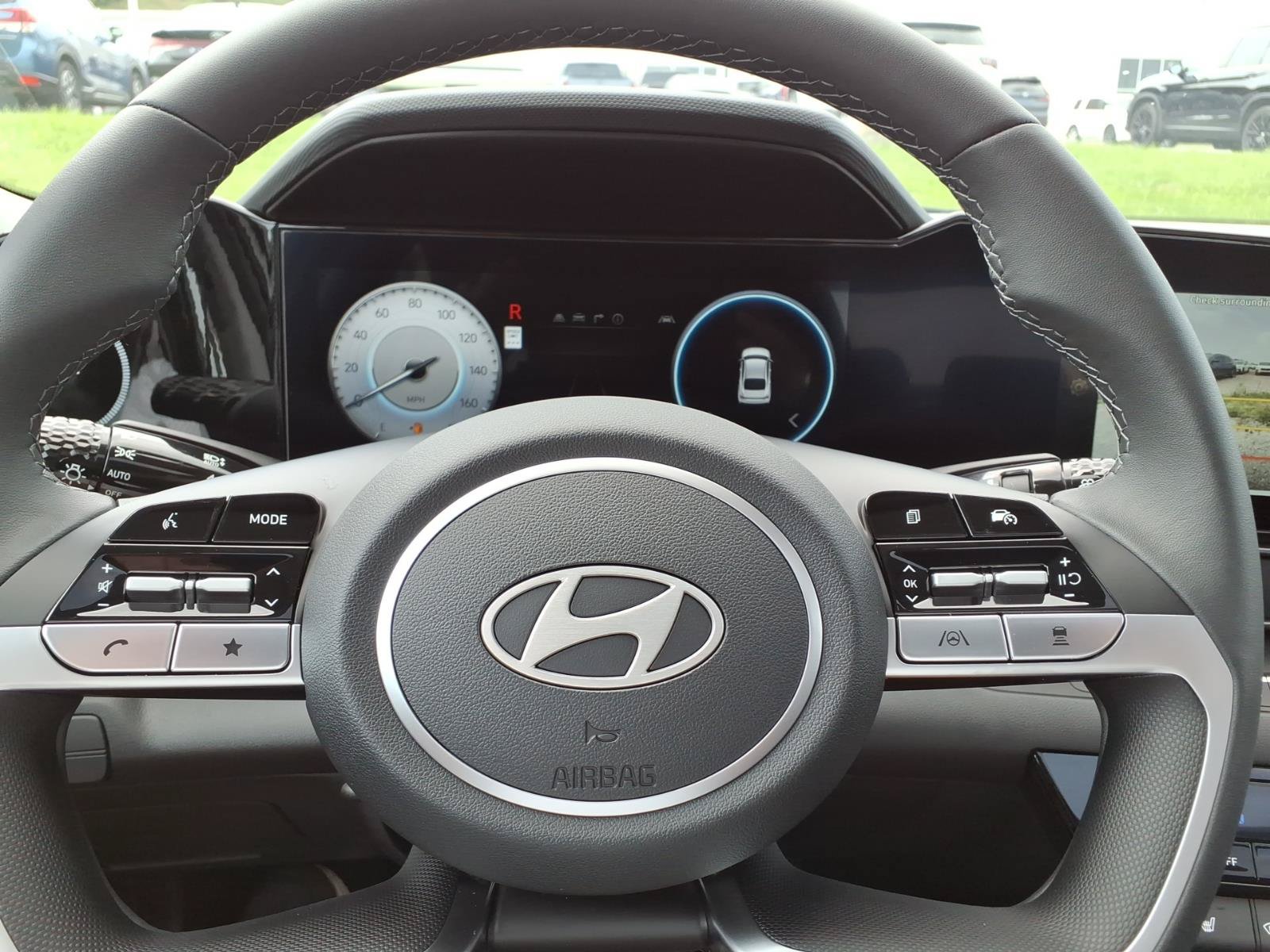 New 2026 Hyundai Elantra Limited FWD image 12