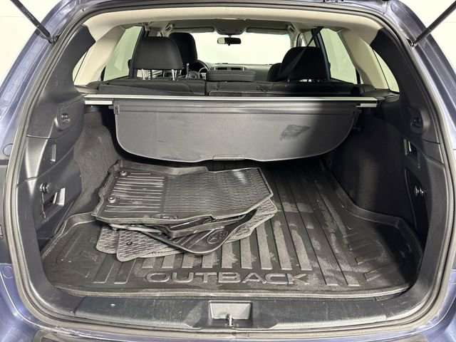 Used 2018 Subaru Outback 2.5i Premium AWD/4WD image 32
