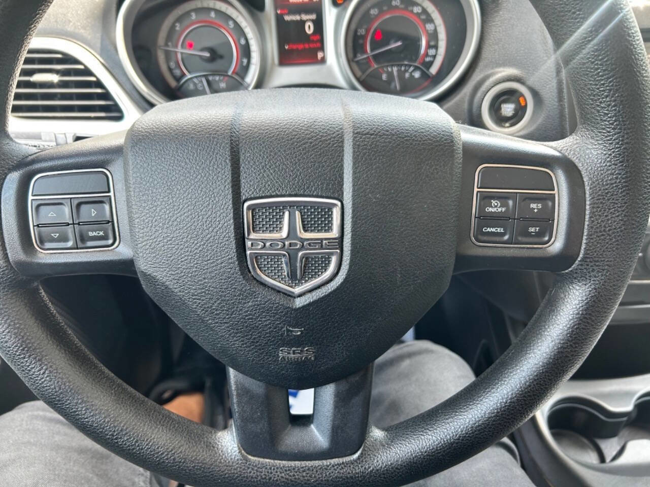 Used 2019 Dodge Journey SE image 20